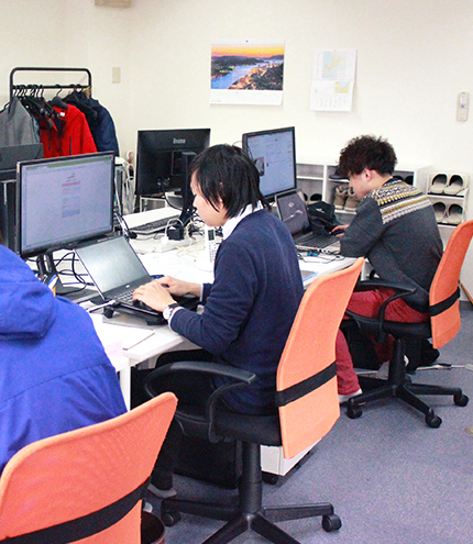写真:社内の様子01